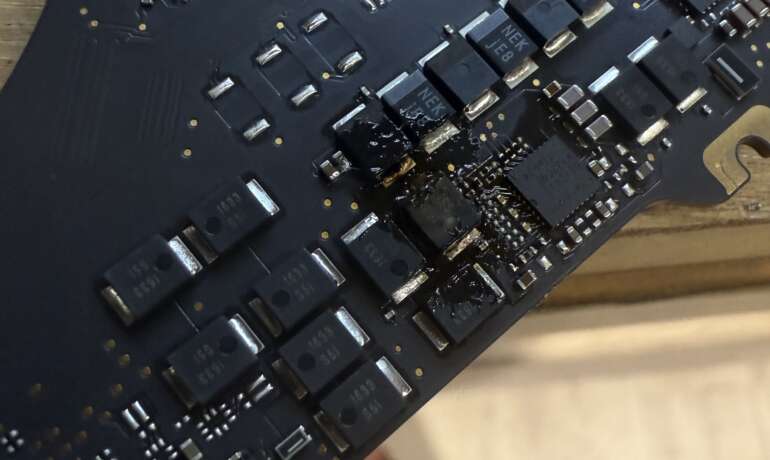 【案例分享】蘋果說不能修？這台M1的MacBook Pro 14吋，我們救回來了！