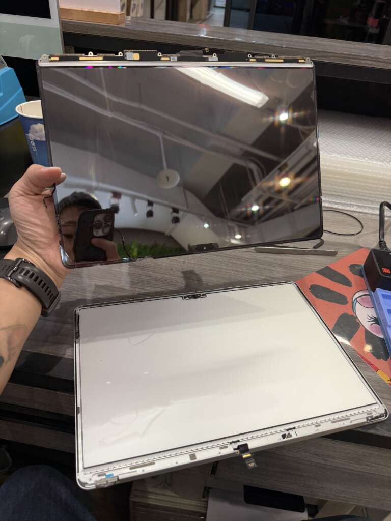 MacBook Pro XDR 螢幕維修圖 | 金日鑫維修中心