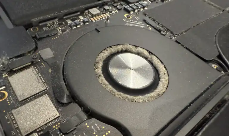 MacBook 發燙、風扇噪音怎麼辦？散熱保養全攻略，恢復原始效能的關鍵