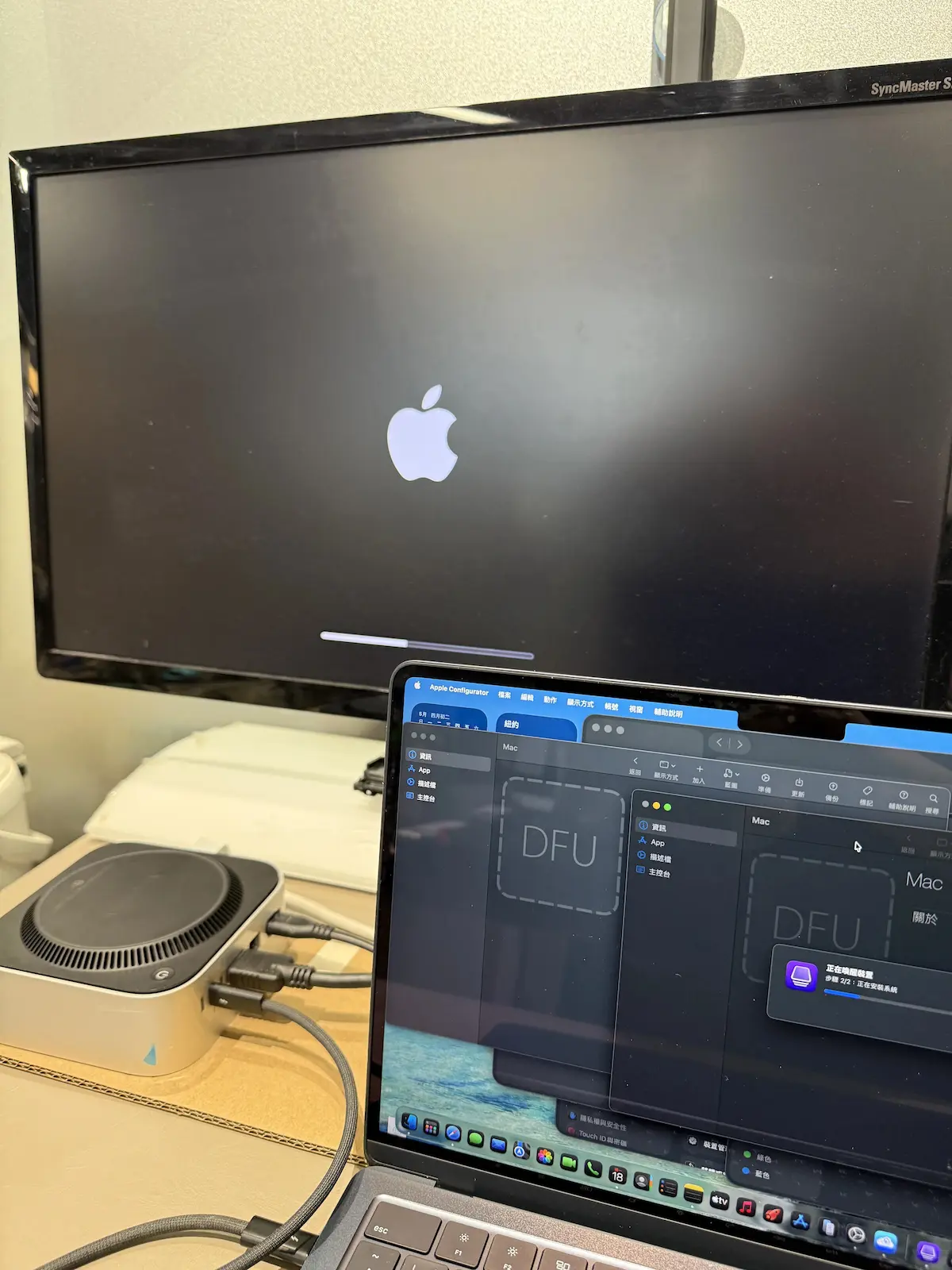 Mac mini M4 無法開機修復後透過 Apple Configurator DFU 模式韌體匹配,螢幕顯示 Apple Logo 開機畫面